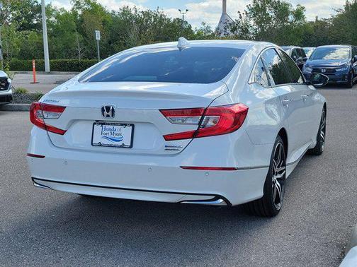 2022 Honda Accord Hybrid Touring