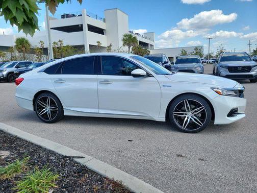 2022 Honda Accord Hybrid Touring