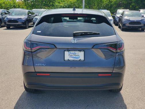 2026 Honda HR-V LX
