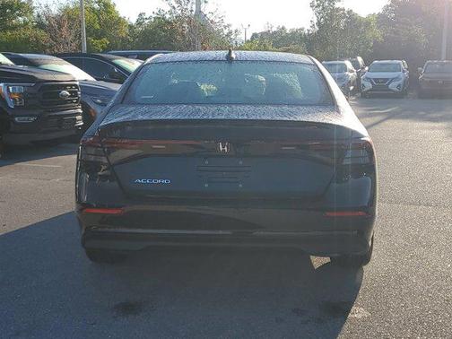 2025 Honda Accord Sport SE 1.5T