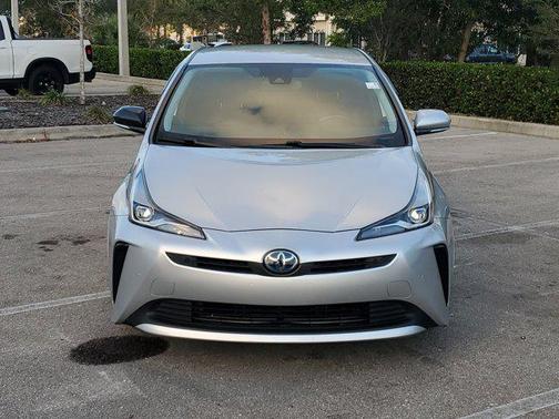 2019 Toyota Prius XLE