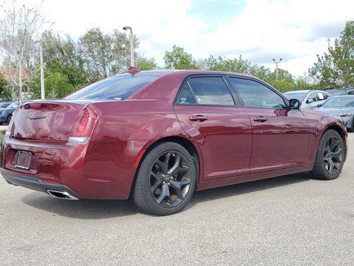 2022 Chrysler 300 S