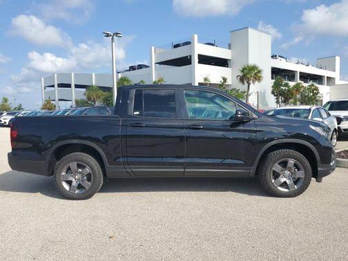 2025 Honda Ridgeline TrailSport