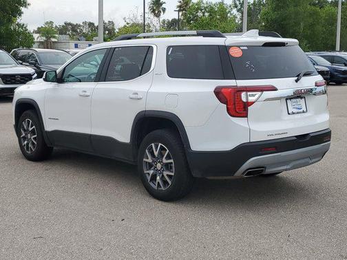 2023 GMC Acadia FWD SLT