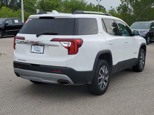 2023 GMC Acadia FWD SLT
