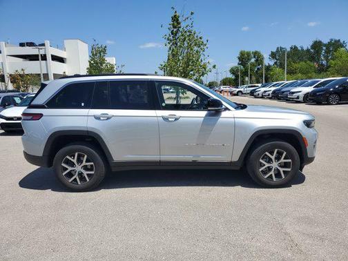 2024 Jeep Grand Cherokee Limited X