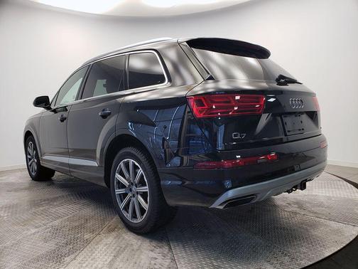 2019 Audi Q7 45 Premium Plus