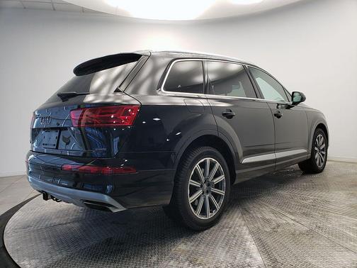 2019 Audi Q7 45 Premium Plus