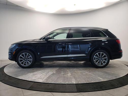 2019 Audi Q7 45 Premium Plus