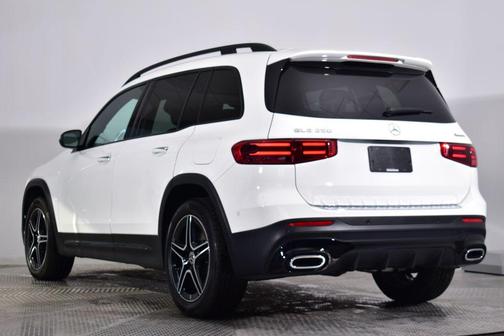 2025 Mercedes-Benz GLB 250 4MATIC