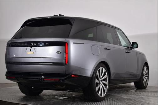 2023 Land Rover Range Rover P530 SE