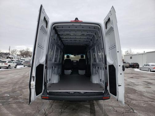 2026 Mercedes-Benz Sprinter 2500 High Roof