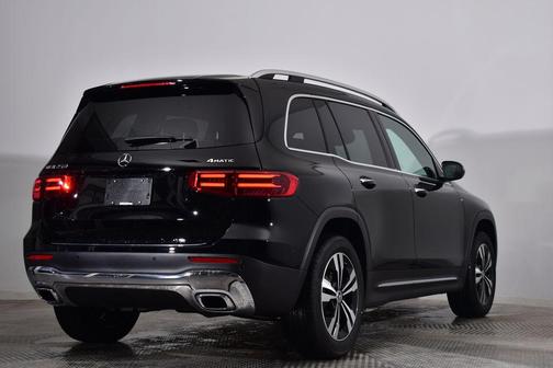 2025 Mercedes-Benz GLB 250 4MATIC