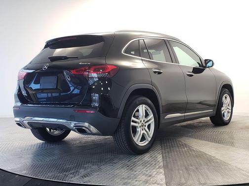 2021 Mercedes-Benz GLA 250 Base 4MATIC