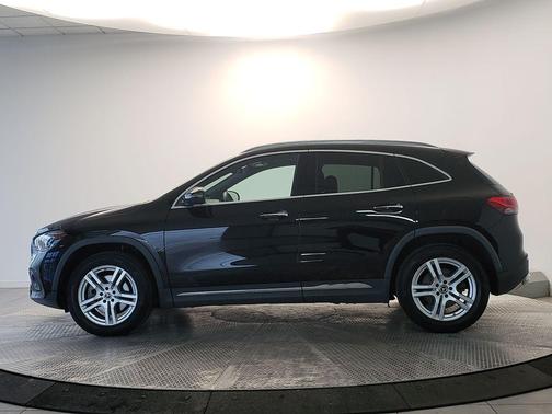 2021 Mercedes-Benz GLA 250 Base 4MATIC