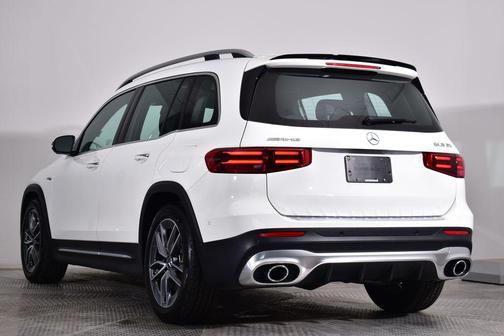 2025 Mercedes-Benz AMG GLB 35 4MATIC