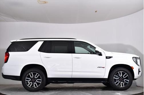2023 GMC Yukon 4WD AT4