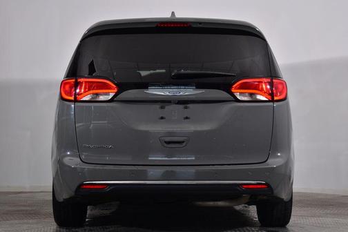 2020 Chrysler Pacifica Touring-L Plus