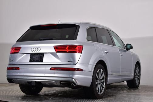2019 Audi Q7 45 Premium Plus