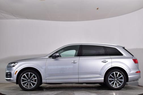 2019 Audi Q7 45 Premium Plus