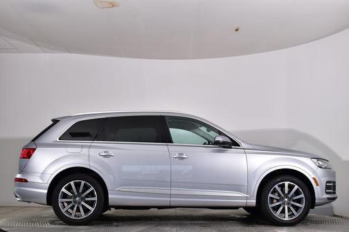 2019 Audi Q7 45 Premium Plus