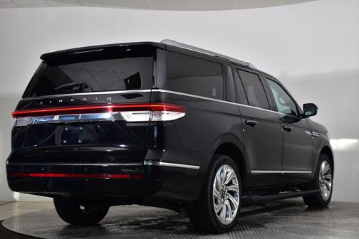 2024 Lincoln Navigator Premiere