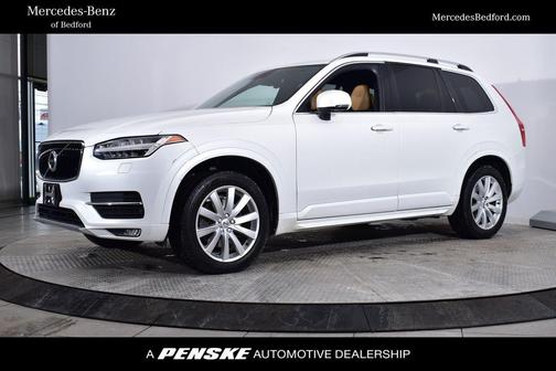 2017 Volvo XC90 T6 Momentum