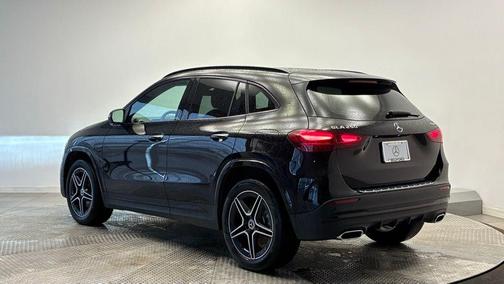 Night Black 2025 Mercedes-Benz GLA 250