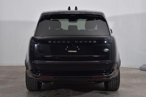 2023 Land Rover Range Rover P530 SE