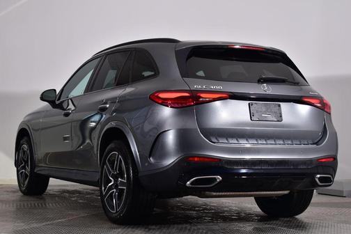 2023 Mercedes-Benz GLC 300 4MATIC