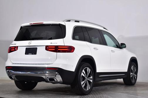 2025 Mercedes-Benz GLB 250 4MATIC