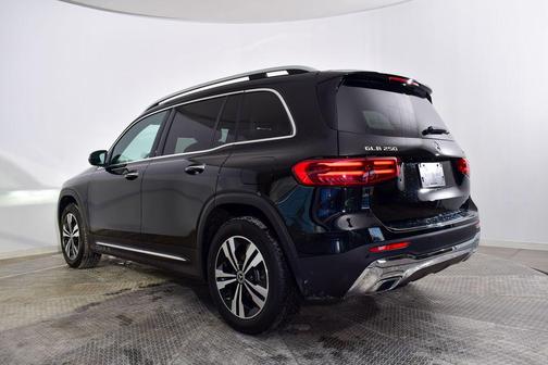 2025 Mercedes-Benz GLB 250 4MATIC