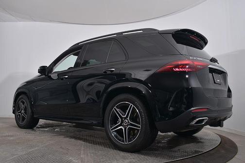 Black 2026 Mercedes-Benz GLE 450 4MATIC