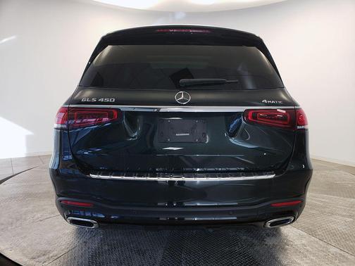 2022 Mercedes-Benz GLS 450 4MATIC