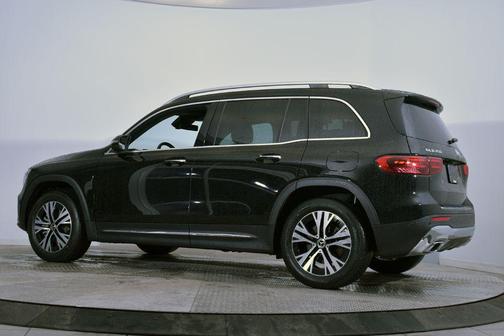 2025 Mercedes-Benz GLB 250 4MATIC