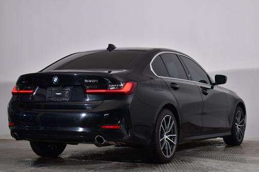 2022 BMW 330 xDrive