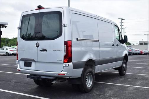 2024 Mercedes-Benz Sprinter 3500XD Standard Roof