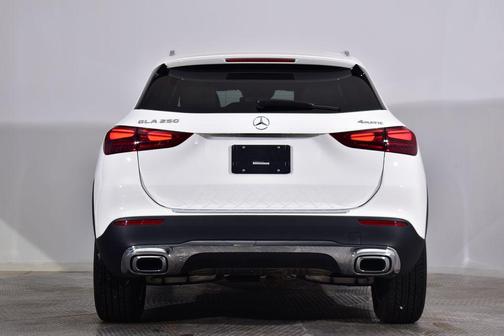 2025 Mercedes-Benz GLA 250 4MATIC