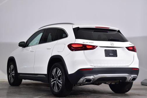 2025 Mercedes-Benz GLA 250 4MATIC