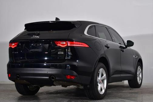2019 Jaguar F-PACE 25t Premium
