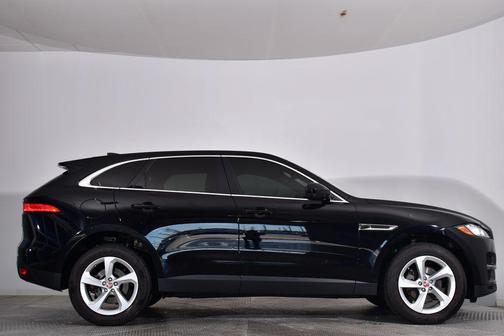 2019 Jaguar F-PACE 25t Premium