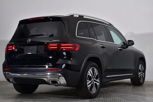2025 Mercedes-Benz GLB 250 4MATIC