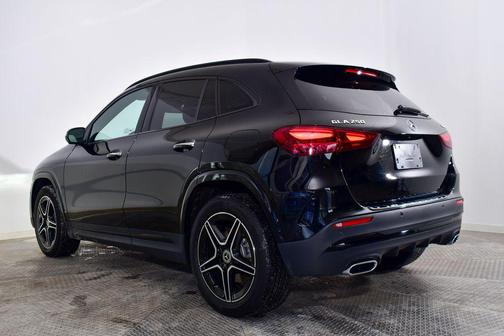 2026 Mercedes-Benz GLA 250 4MATIC