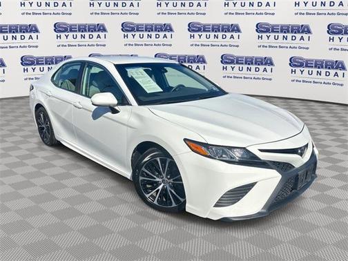 2020 Toyota Camry SE