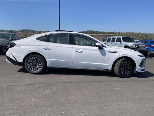 Serenity White 2026 Hyundai SONATA Hybrid SE