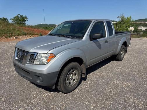 Brilliant Silver 2018 Nissan Frontier S