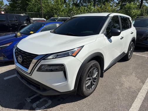 Glacier White 2023 Nissan Rogue S