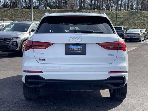 2025 Audi Q3 Premium 45 TFSI S line quattro Tiptronic