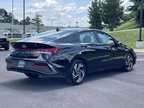 Abyss Black 2025 Hyundai ELANTRA Sport