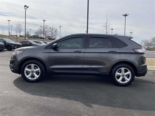 2016 Ford Edge SE